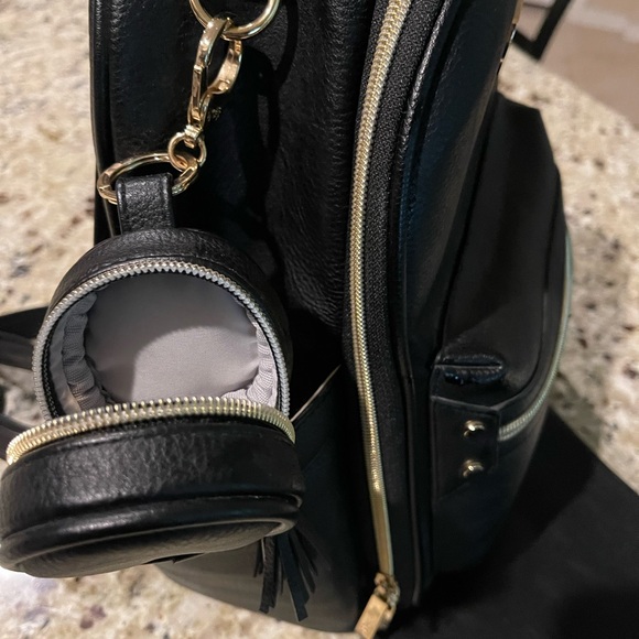 Itzy Ritzy Black and Gold Kids Accessory Bag